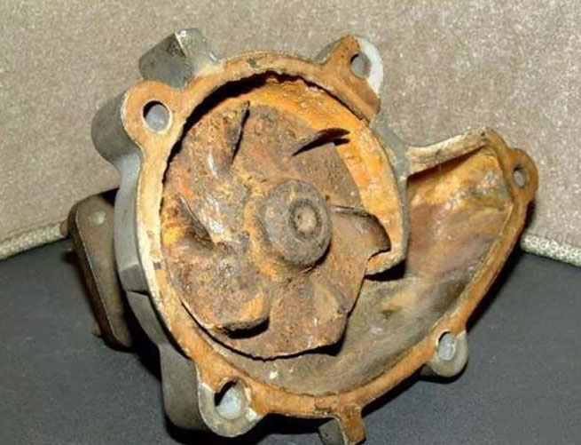 循環(huán)水泵內部生銹怎么辦？